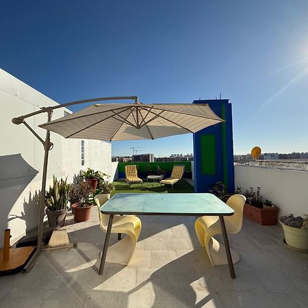 Petite Penthouse With The Sunniest Terrace In Valencia Appartement Buitenkant foto